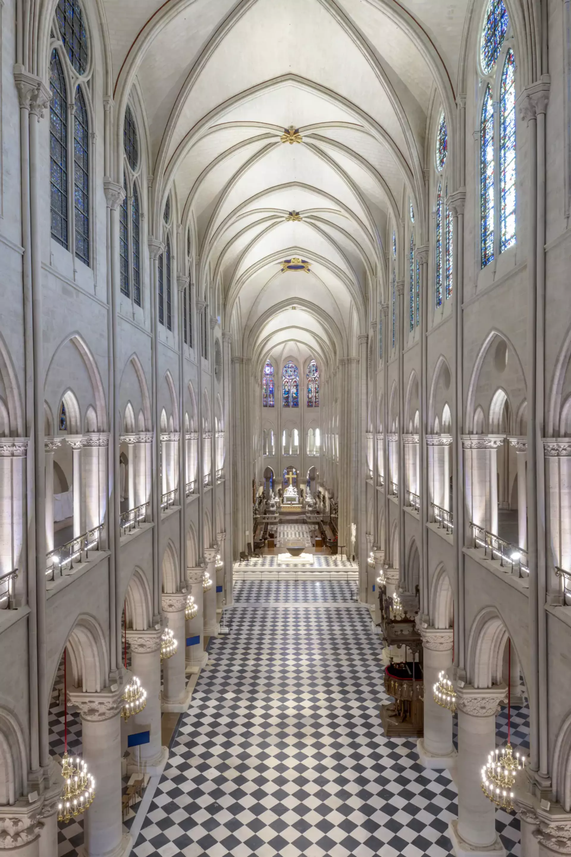 Spectera at Notre-Dame de Paris