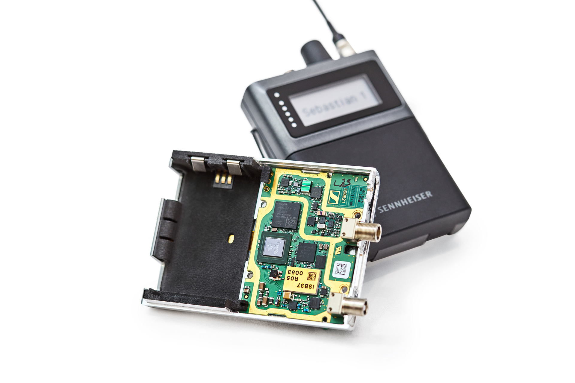 Analog Devices transceiver solution enables WMAS-based Spectera ecosystem